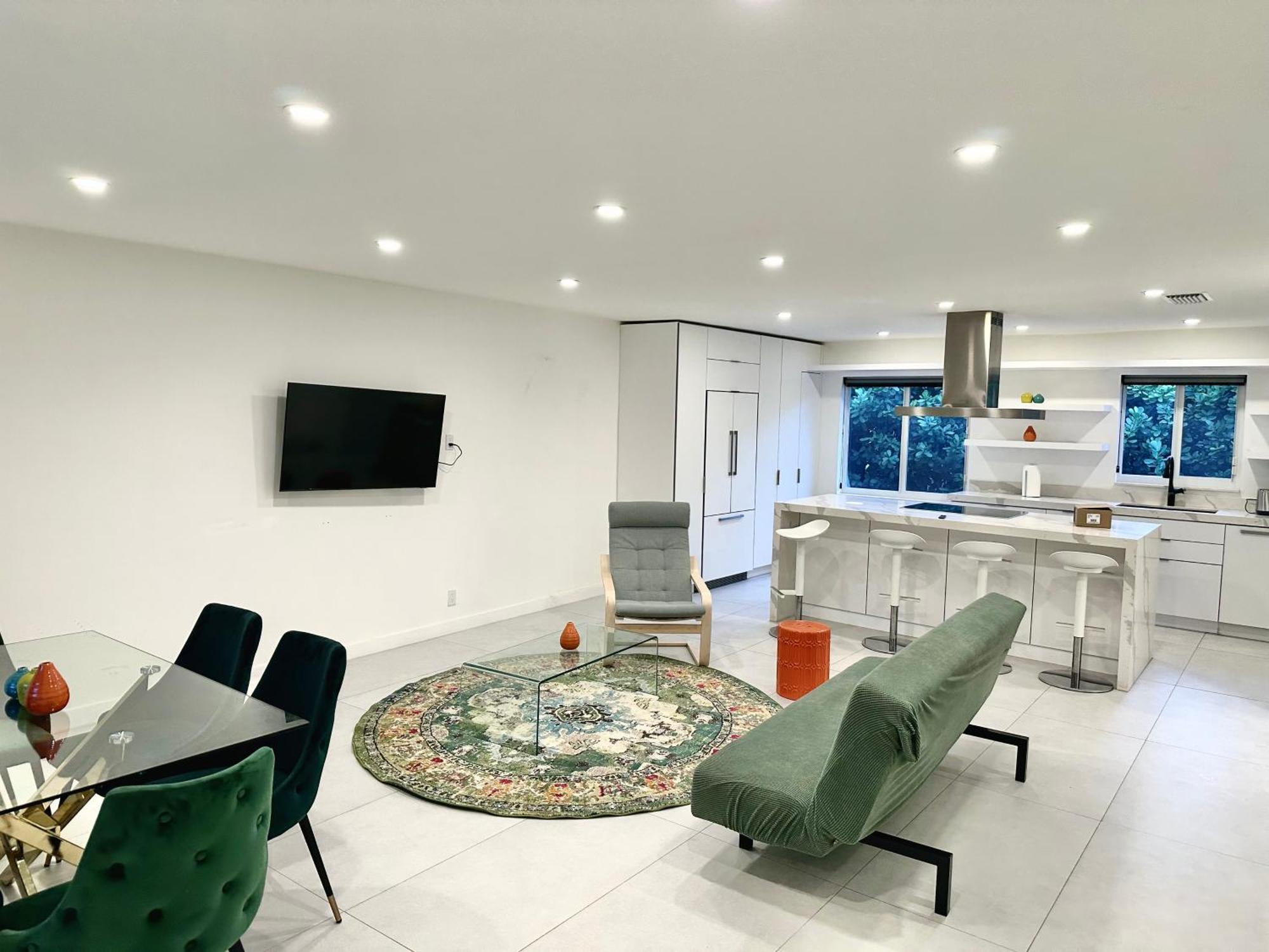 15 Guests Luxury House With Pool & Gazebo! Hébergement de vacances Miami